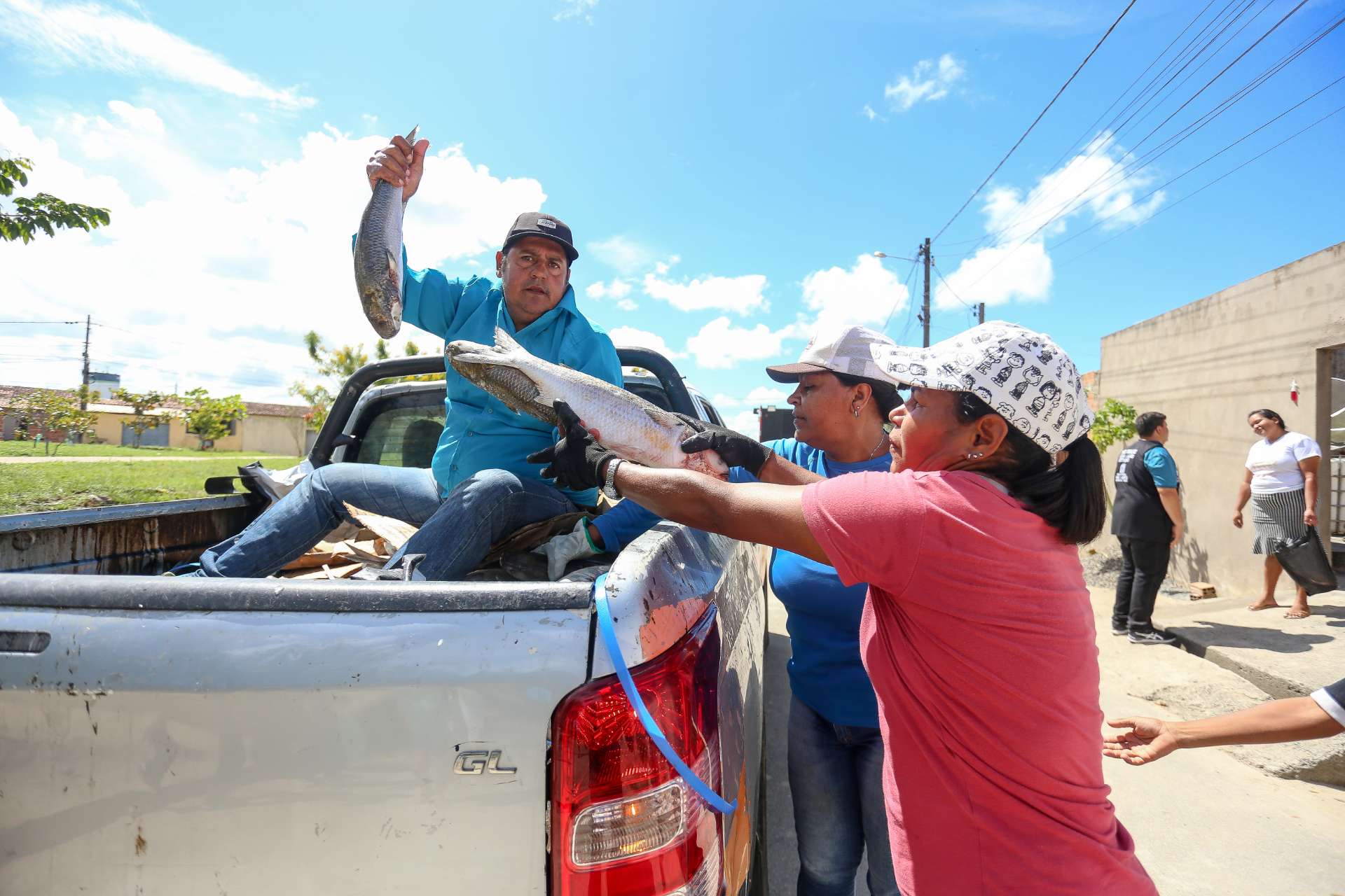 Prefeitura de Rio Largo garante a distribuição de mais de 100 toneladas de peixe na Semana Santa em Rio Largo